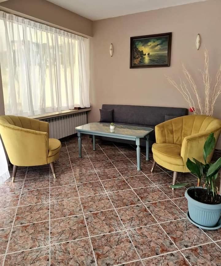 Family Hotel Selena Nesebar Exterior photo